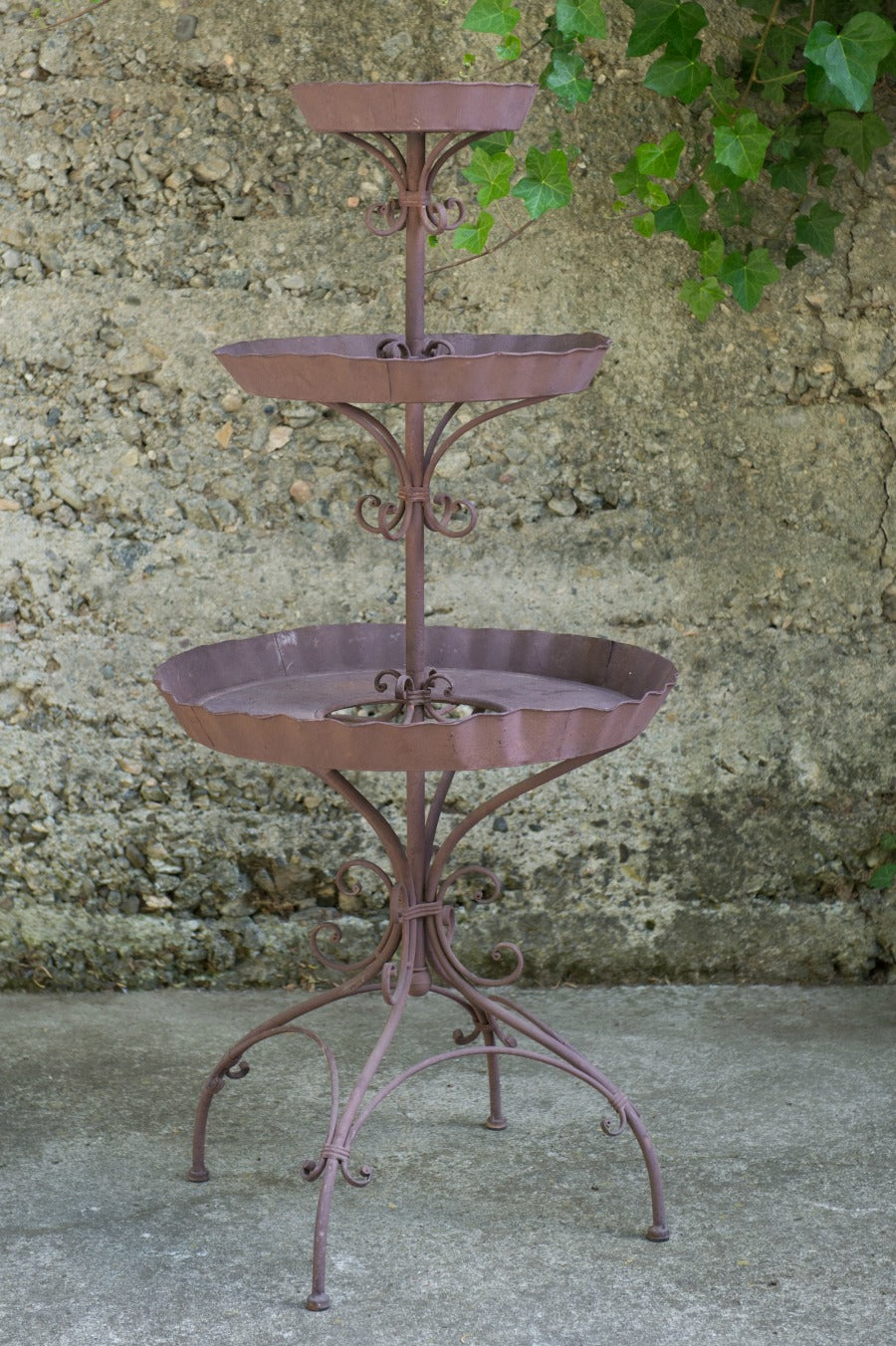 rust plant stand