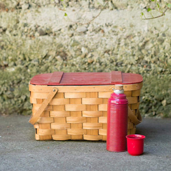 Retro Picnic Basket and Thermos - Seascape Flowers