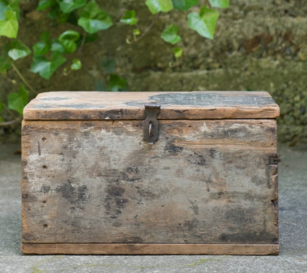 vintage wooden carriage trunk